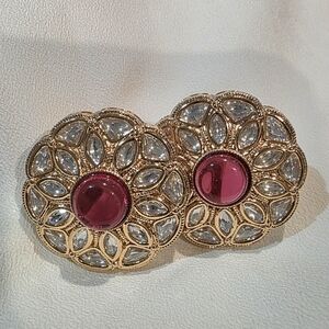 Ethnic Indian Wear. Elegant Gold and Pink Floral Kundan Studs